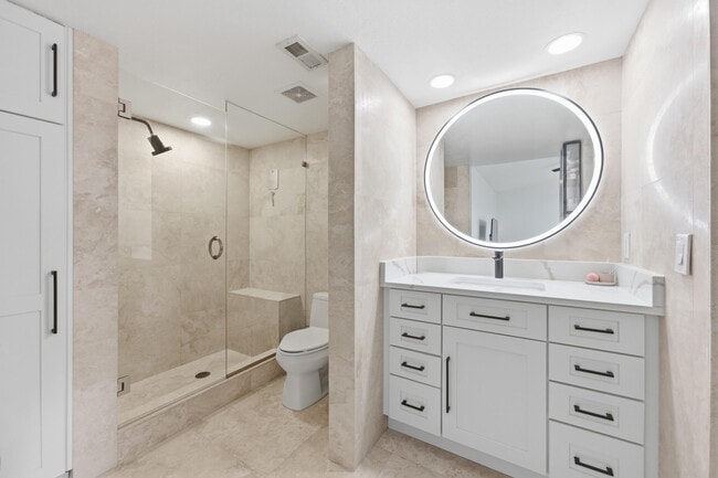 Building Photo - 1155 Lake Shore Dr