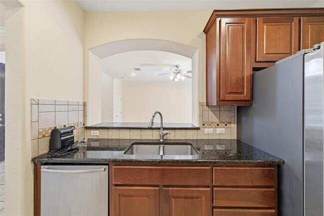 Building Photo - 14100 Avery Ranch Blvd