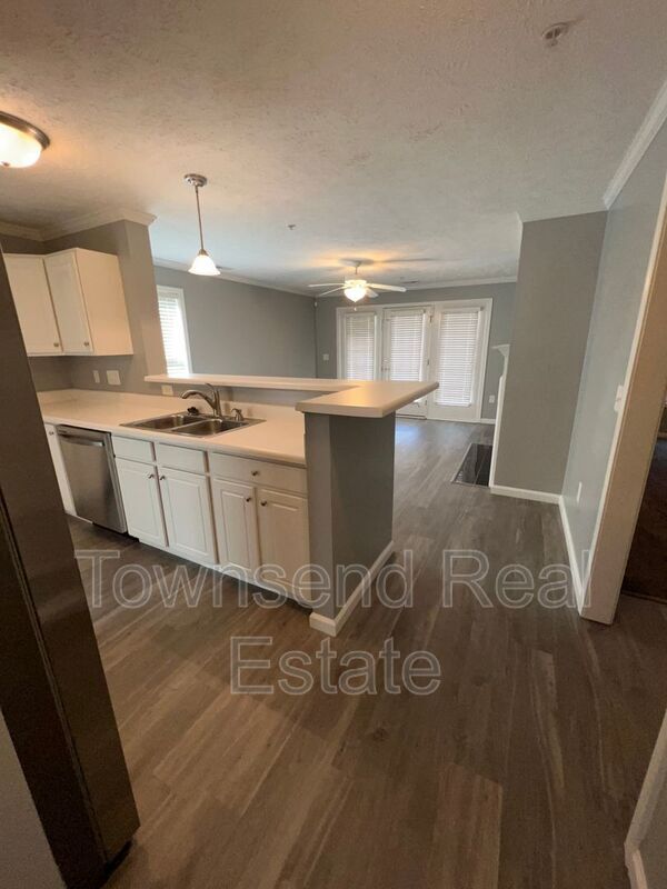 Building Photo - 3310 Harbour Pointe Pl