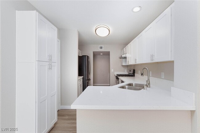 Building Photo - 8067 Dorinda Ave