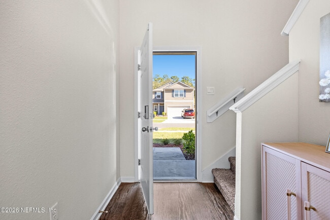 Building Photo - 2555 Oak Stream Dr