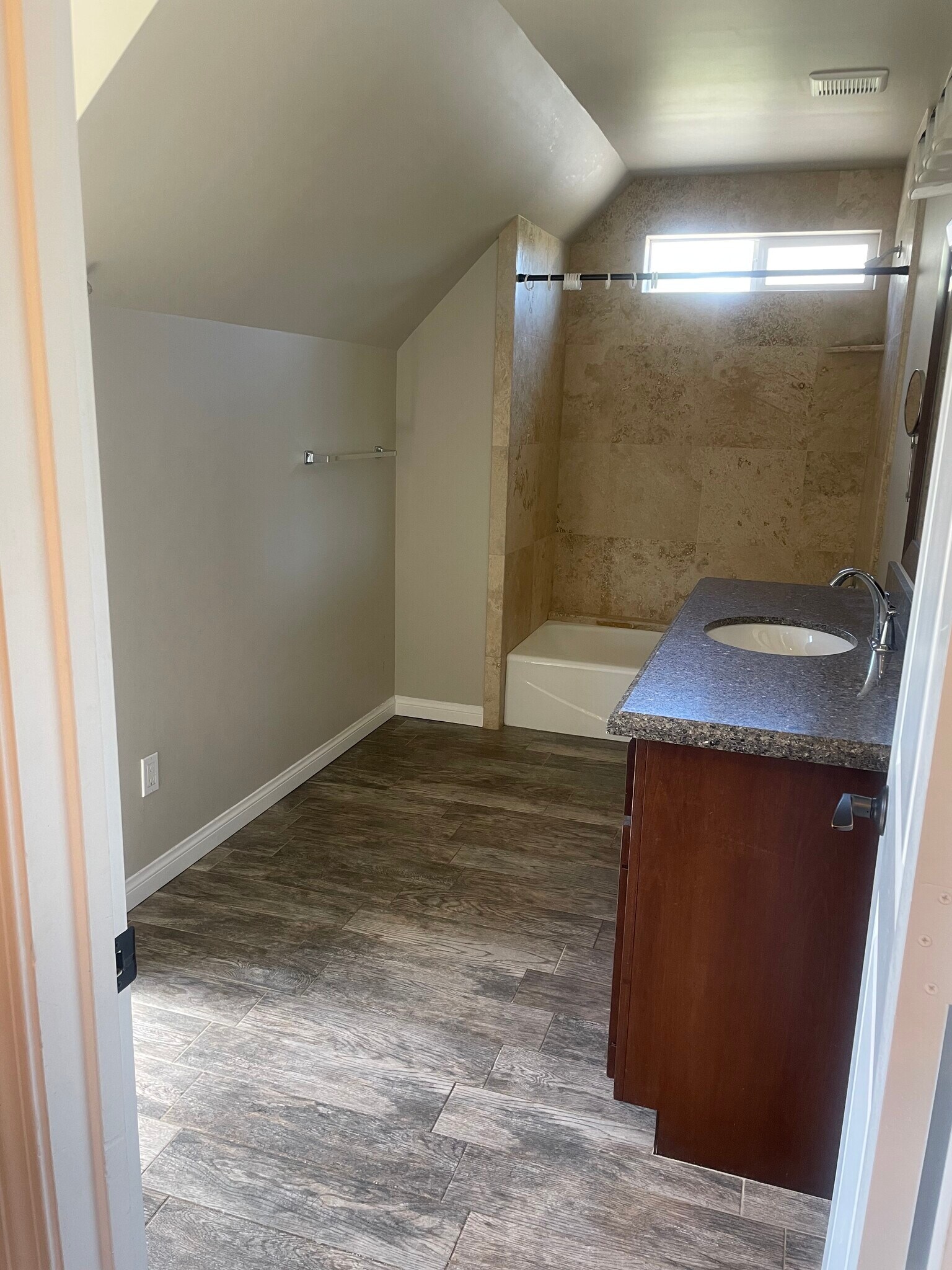 Building Photo - 32081 Anna Marie Ln