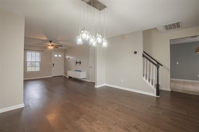 Building Photo - Available Immediately!