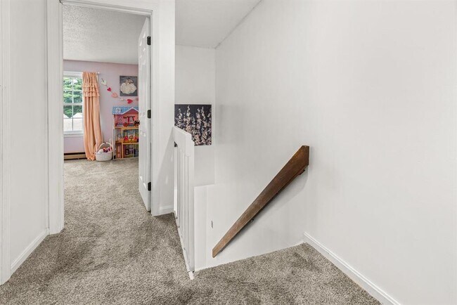 Building Photo - 56 Durham Rd