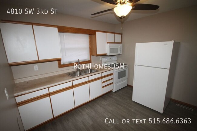 Building Photo - 2 Bedroom 1 Bath Duplex with egress window...