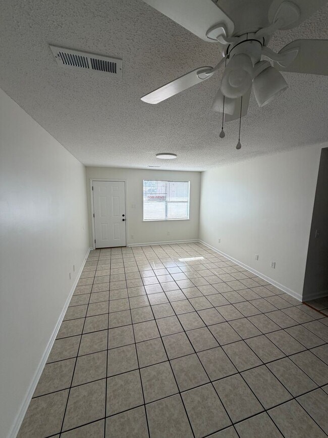 Building Photo - 106 Corley St
