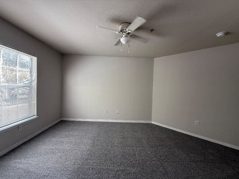 Building Photo - 4021 Woodstorks Walk Way