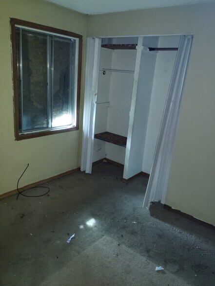 Building Photo - 1308 St Stephens Dr