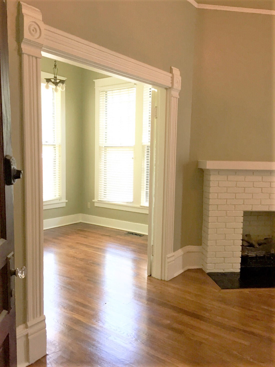 Building Photo - 1004 Scott St