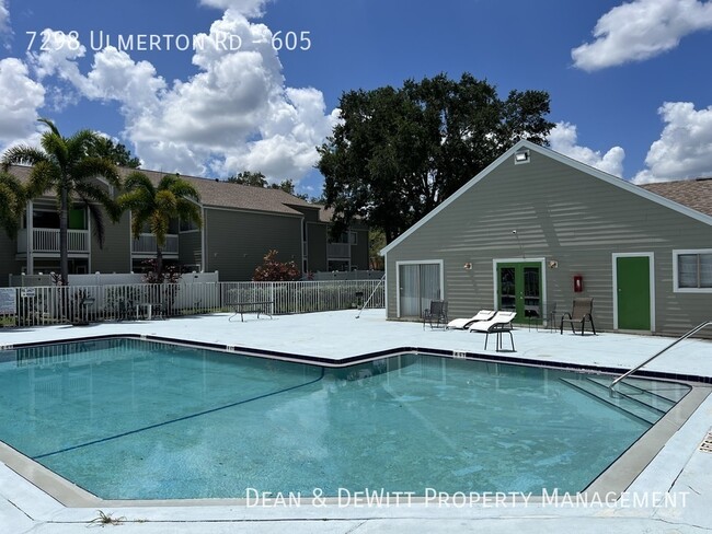 Building Photo - Totally Renovated 1/1 Condo - Pool, Pond, ...