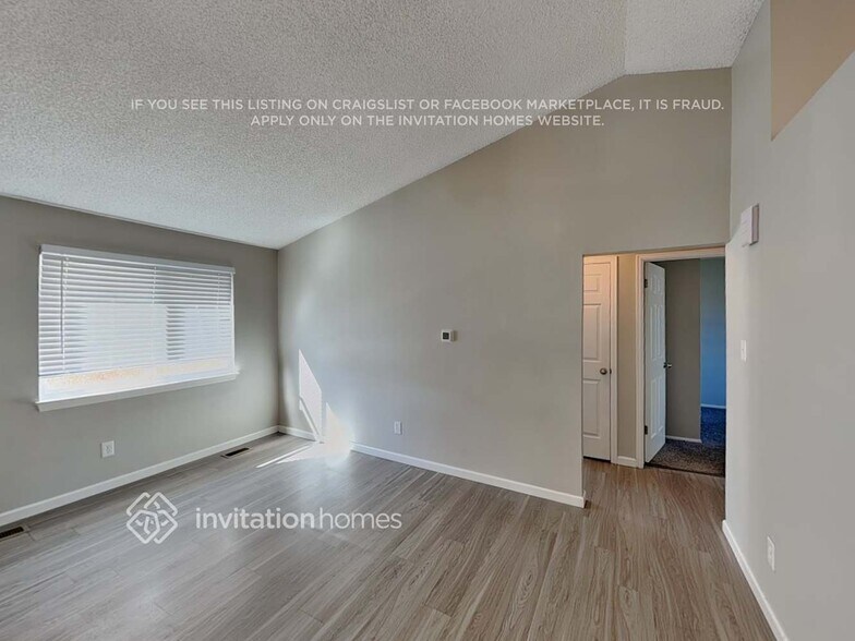 Building Photo - 12142 Bellaire Pl