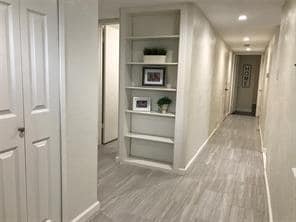 Building Photo - 312 Willow Springs Dr