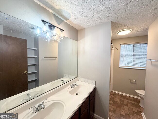 Building Photo - 4979 Stone Trace