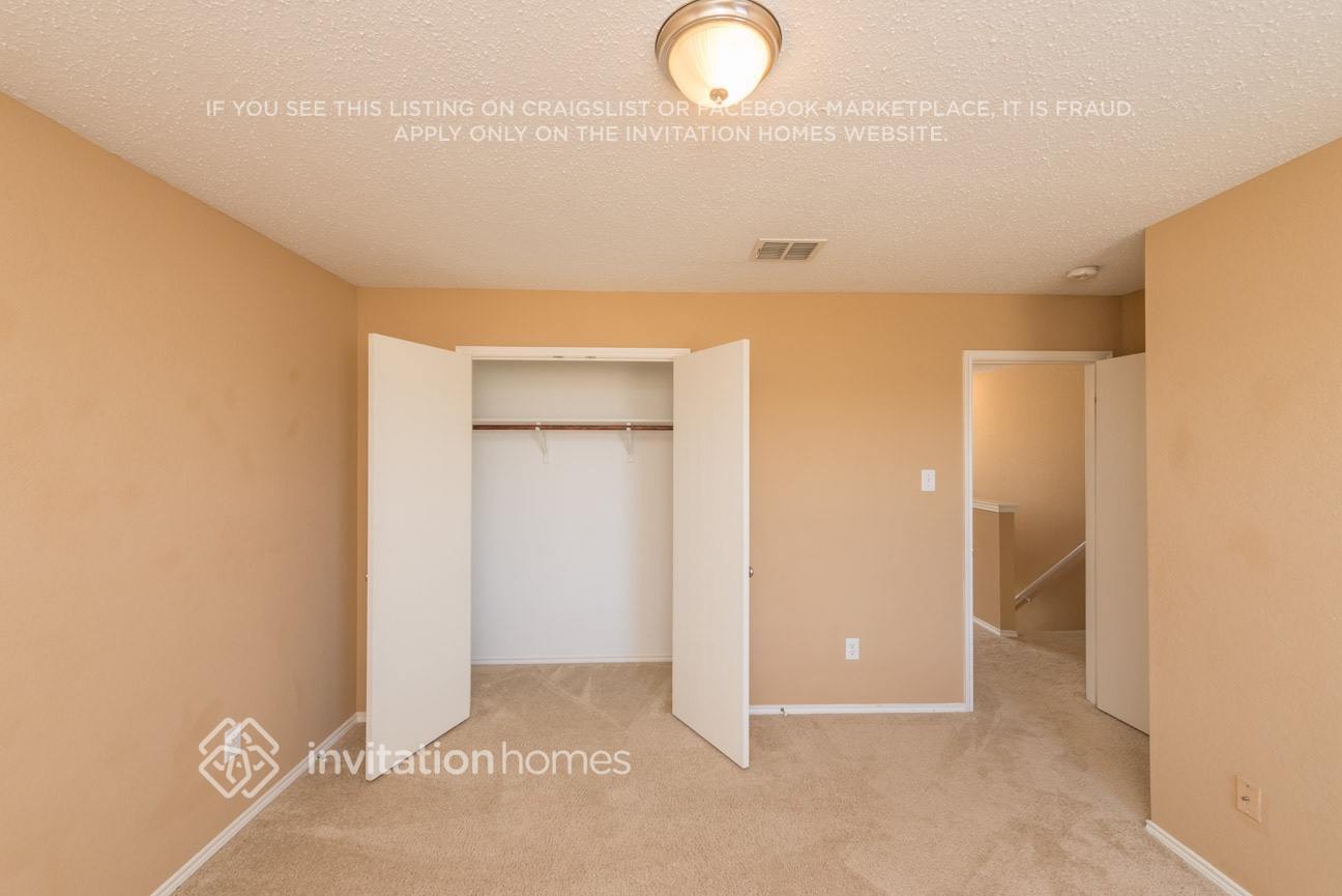 Building Photo - 3012 Cesareo Dr