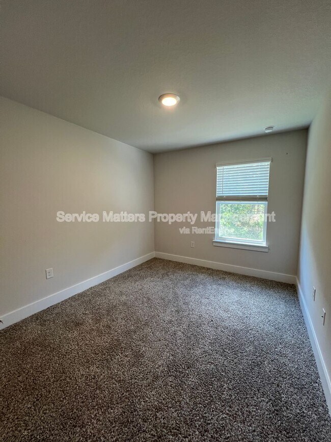 Building Photo - 9427 Nature Creek Blvd