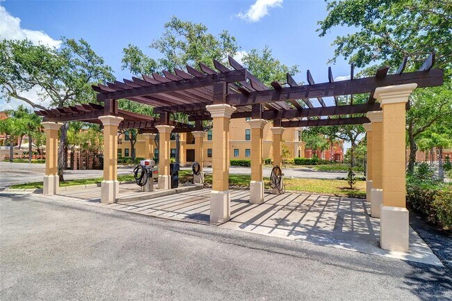 Building Photo - 2724 Via Murano