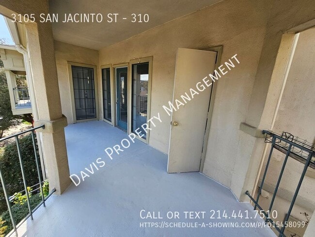 Building Photo - 3105 San Jacinto St