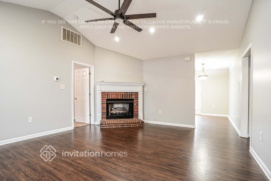 Building Photo - 507 Meadowbrook Dr