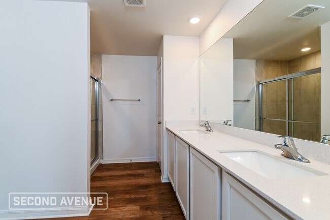 Building Photo - 1710 NW 18th St