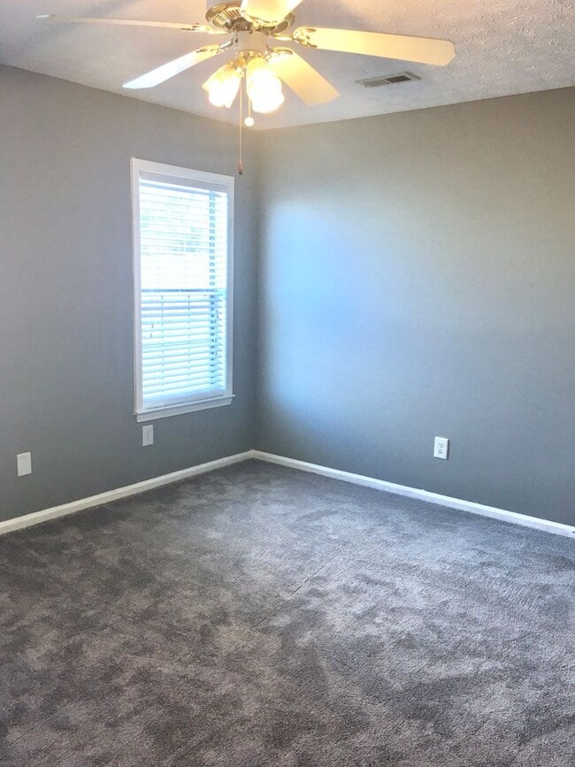 Building Photo - Coming Soon! 4 Bedroom 2 Bathroom Home