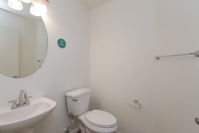 Building Photo - 14823 W Dovestar Dr