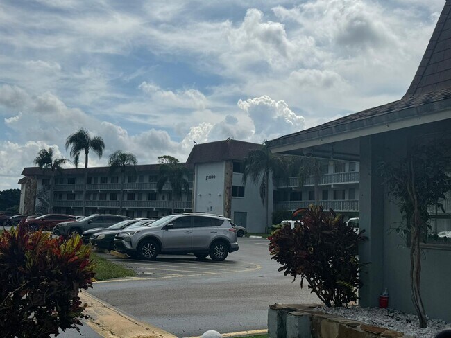 Primary Photo - 2200 Springdale Blvd