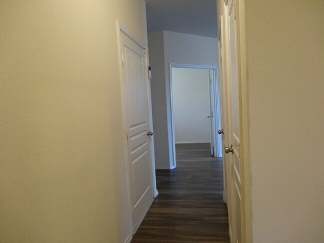 Building Photo - 4418 Windmill Run Dr