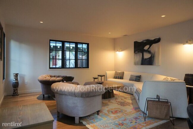 Building Photo - 4 br, 3 bath House - 428 S Padre Juan Ave