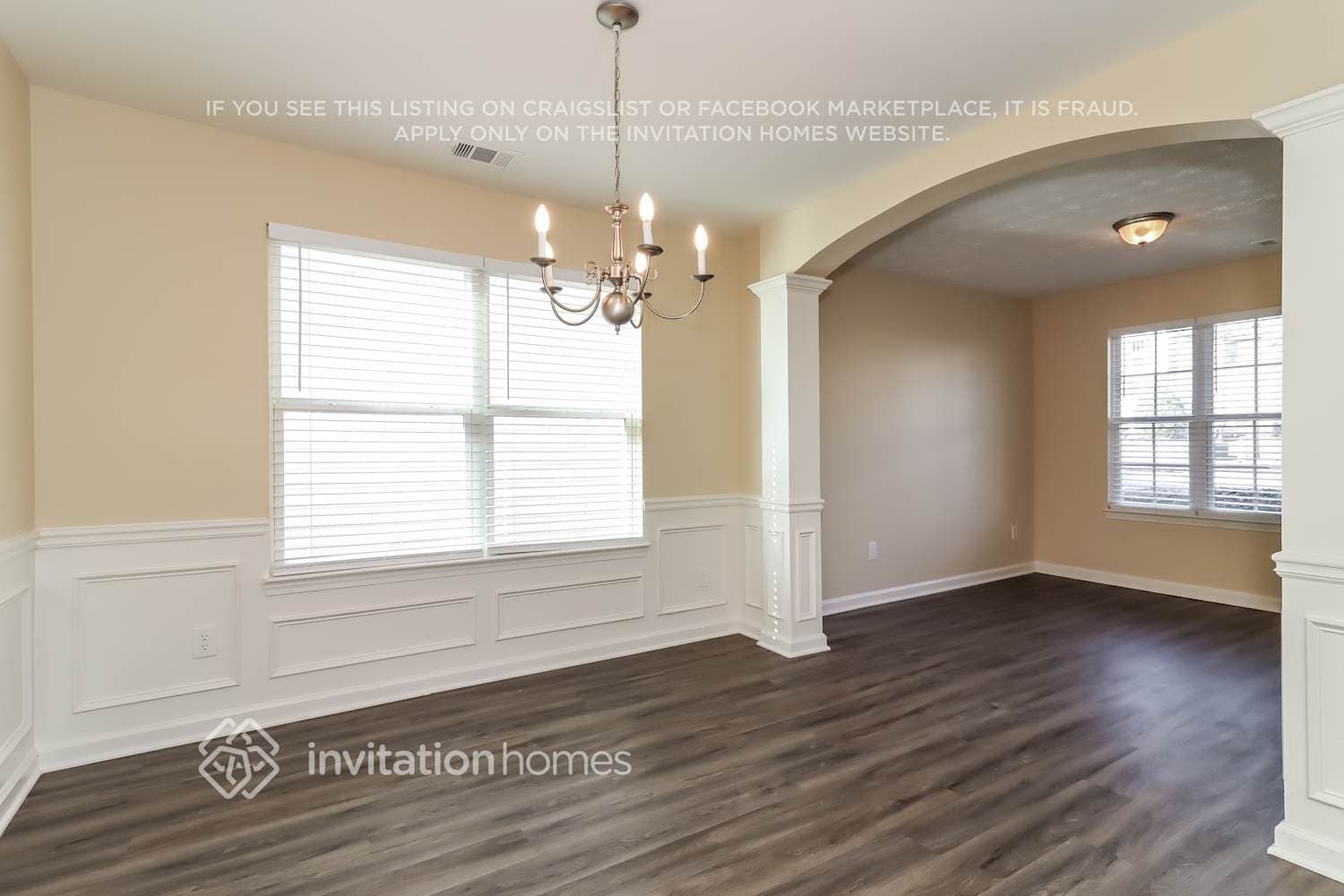 Building Photo - 9448 Lakeview Rd