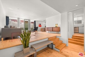 Building Photo - 854 18th St