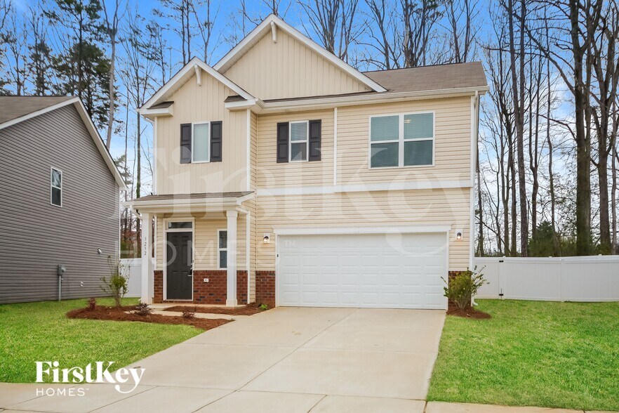 Building Photo - 3232 Newell Vlg Dr