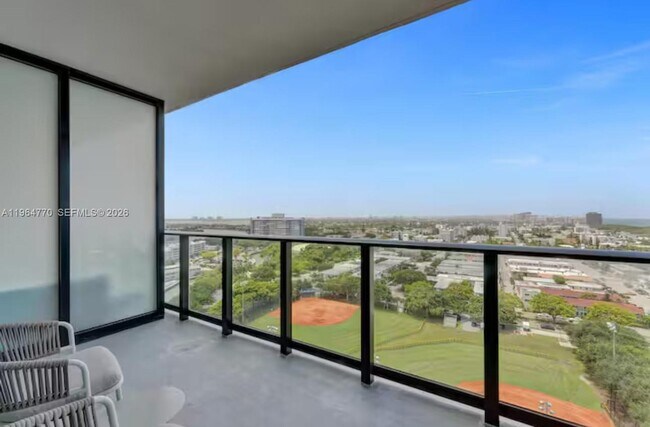 Building Photo - 580 72nd St