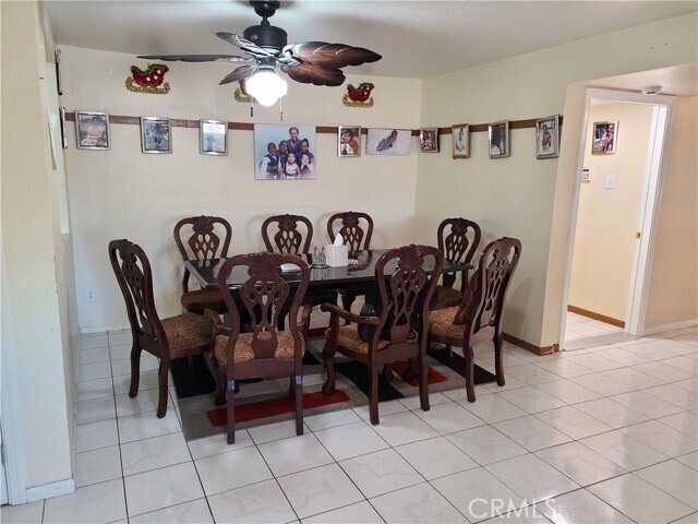 Building Photo - 11685 Holmes Ave