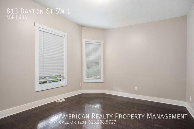 Building Photo - 813 Dayton St SW