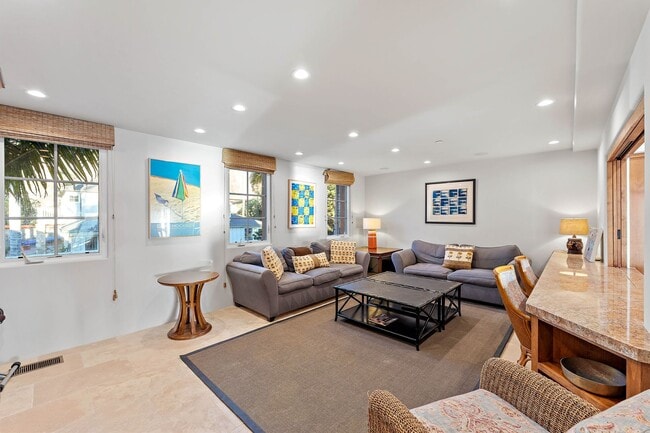 Building Photo - GORGEOUS CUSTOM BEACH HOME - Solimar Beach Colony