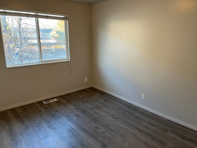 Building Photo - 1427 W 1650 N
