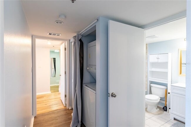 Building Photo - 701 S Madison Ave