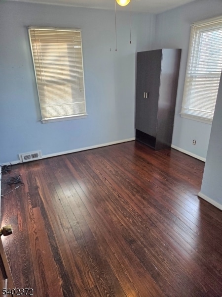 Building Photo - 150 Center St