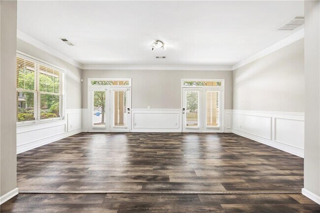 Building Photo - 4381 Challedon Dr