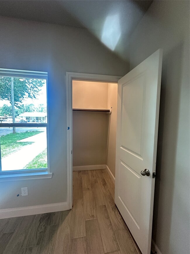 Building Photo - 104 Turner Dr