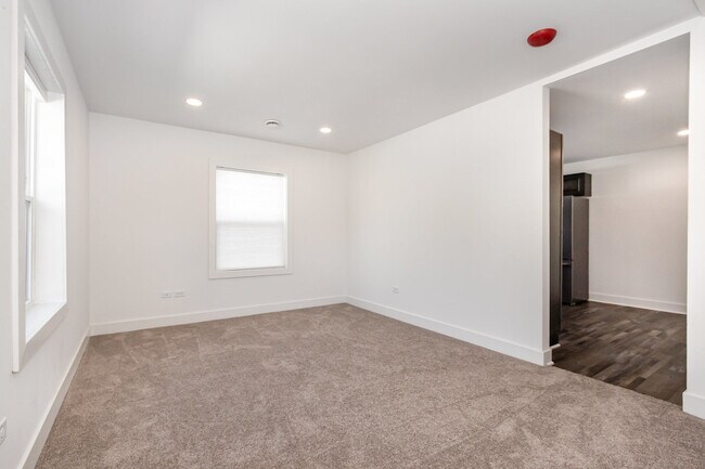 Building Photo - 25365 S Fryer St
