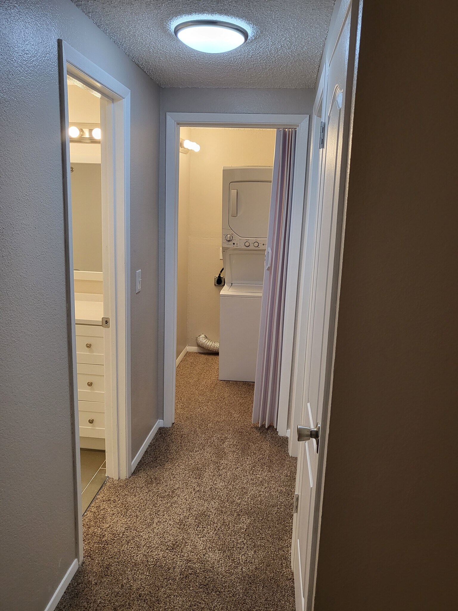 Laundry Room - 5155 Quinella Ct