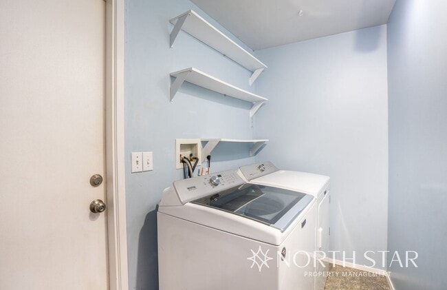 Building Photo - Charming One Level Home In The Four Seasons Neighborhood