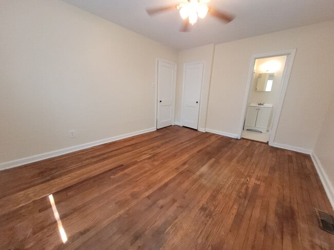 Building Photo - RIVER PARK