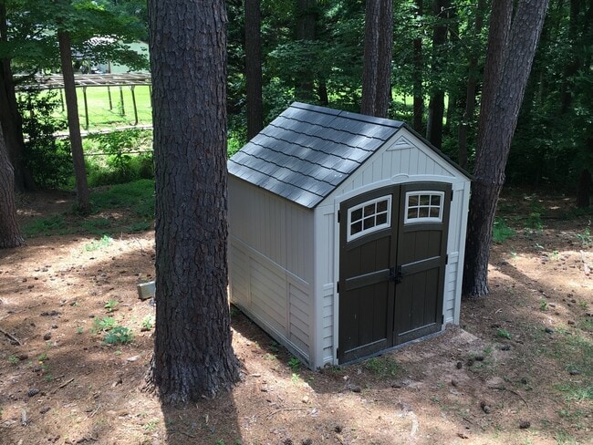 Building Photo - 6640 Lyndale~NEW-Small pet allowed!~ All hardwoods~Covered porch~ Fenced back yard~3 brm 2 bath ~