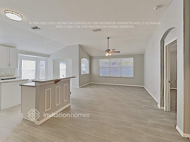 Building Photo - 1831 Greystone Heights Dr