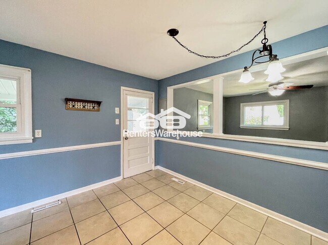 Building Photo - 1341 Boxwood Cir