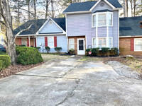 Building Photo - 8096 Woodlake Dr