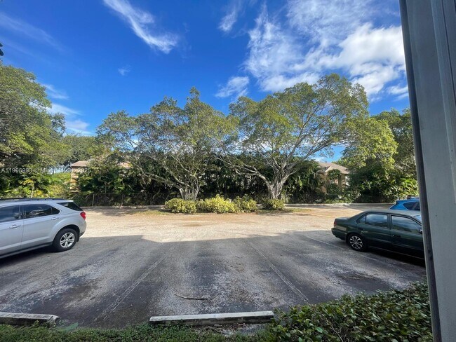 Building Photo - 4384 NW 9th Ave