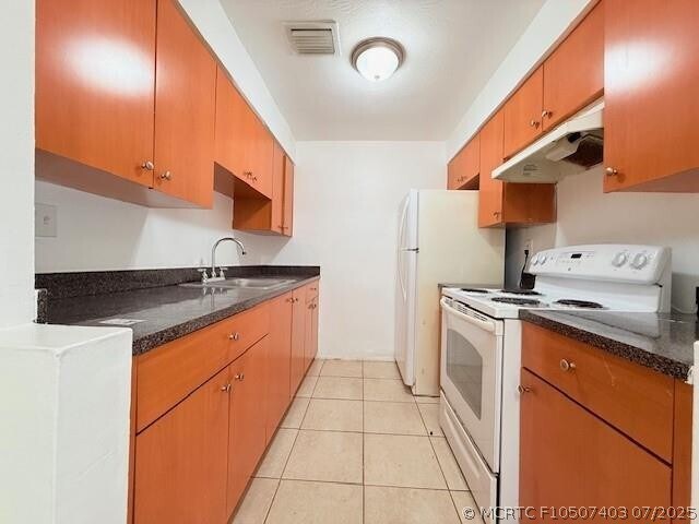 Building Photo - 2625 NW 68th Ave
